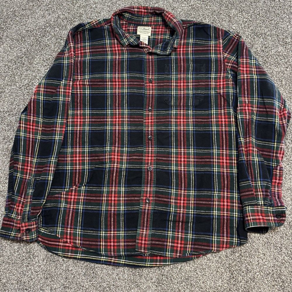 LL‎ Bean Men's L Traditional Red Plaid Long Sleeve Flannel Button Shirt